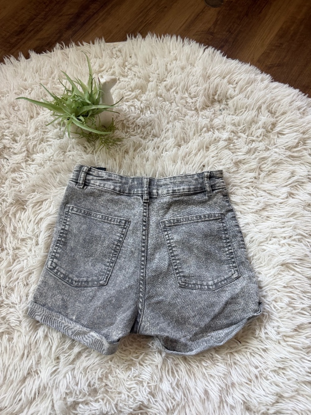 High-rise Divided H&M women’s Acid-Wash Gray High-Rise Cuffed Denim Shorts short